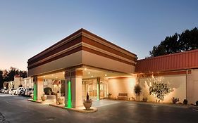 Baymont Inn & Suites